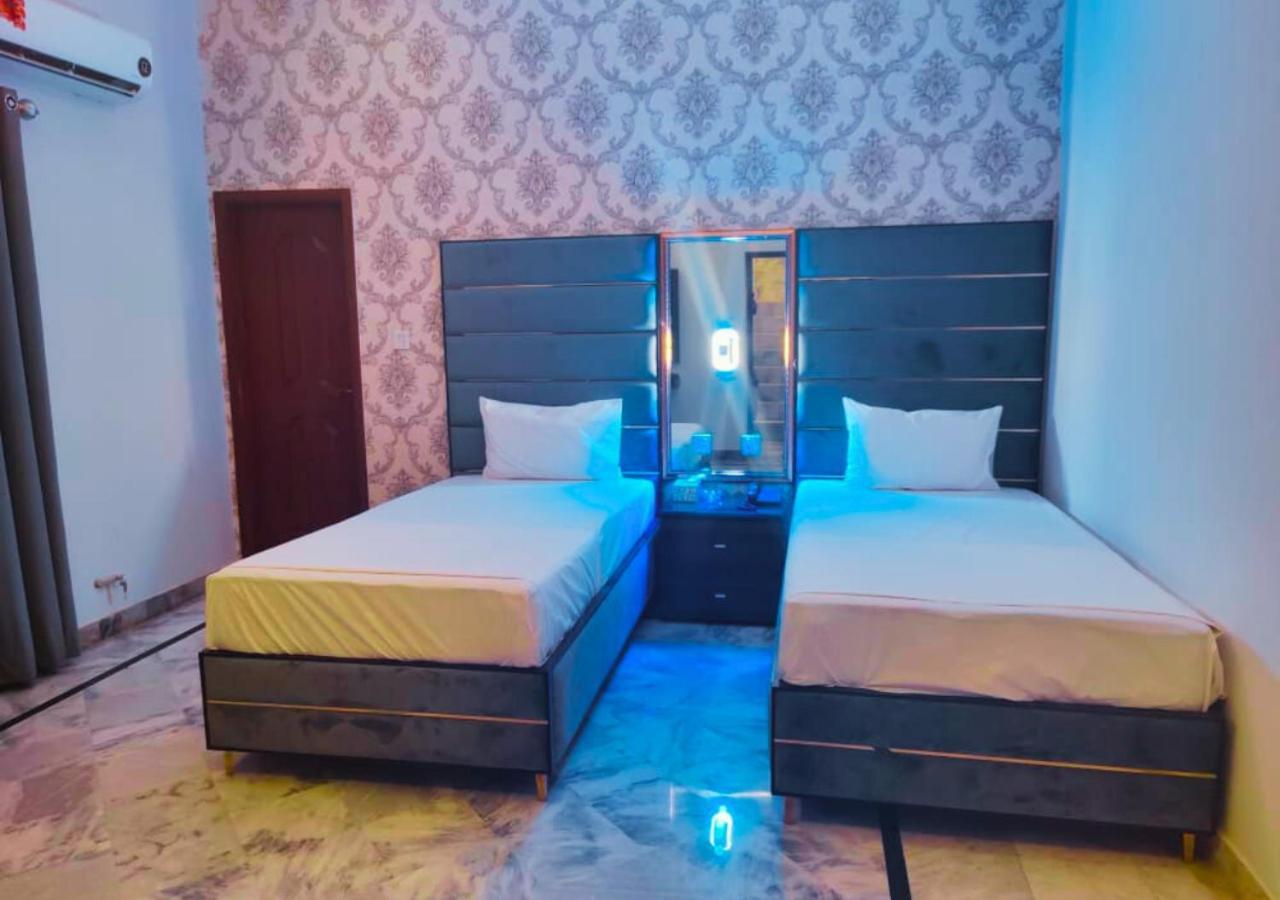 לאהור Red Fort Hotel Gulberg מראה חיצוני תמונה