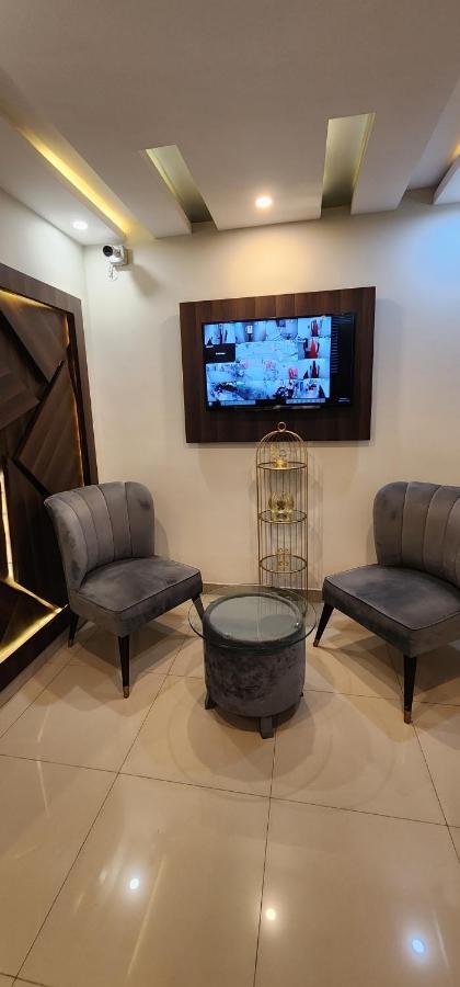 לאהור Red Fort Hotel Gulberg מראה חיצוני תמונה